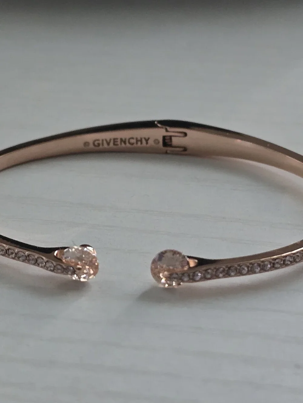 Givenchy elegant rose